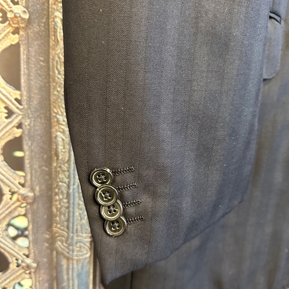 Ermenegildo Zegna (Su Misura) Trofeo Men's 100% Wool Suit. - Picture 3 of 16